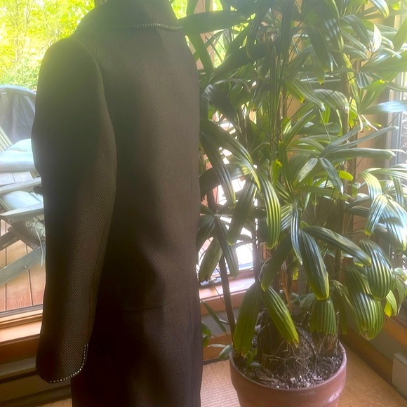 Lightweight black skirt suit with white contrast stitching - Picture 3 of 7